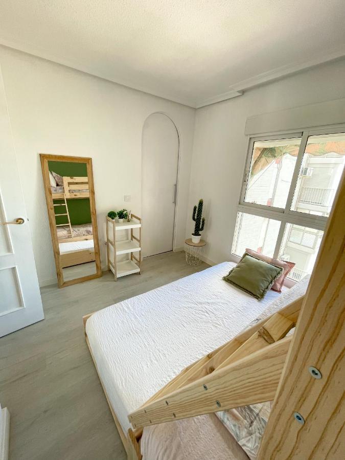 Apartamento En 1ª Linea Con Piscina Alicante Kültér fotó